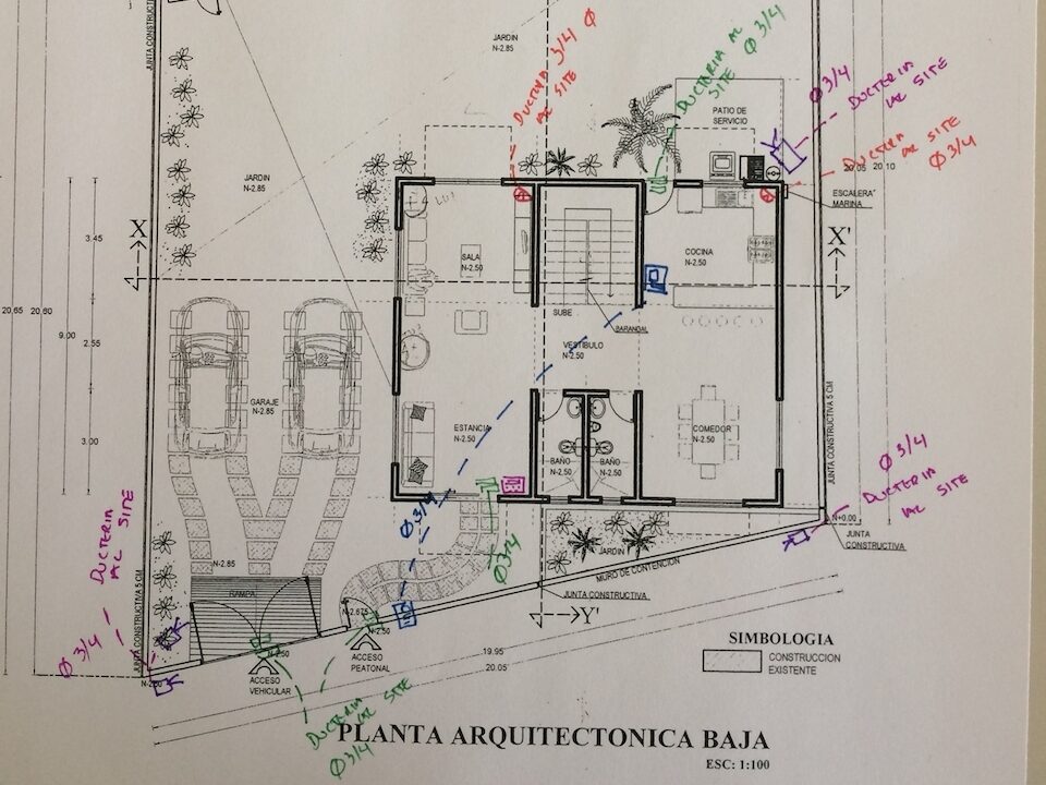 Plano arquitectónico analizado para definir la integración tecnológica del proyecto.